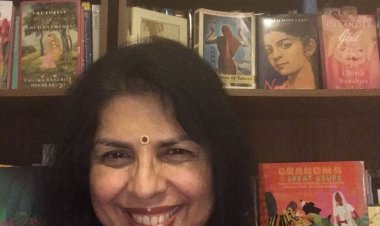 Chitra Banerjee Divakaruni writes the first account of Sudha Murty and Narayana Murthy’s relationship and the founding of Infosys with the participation of the Murthys